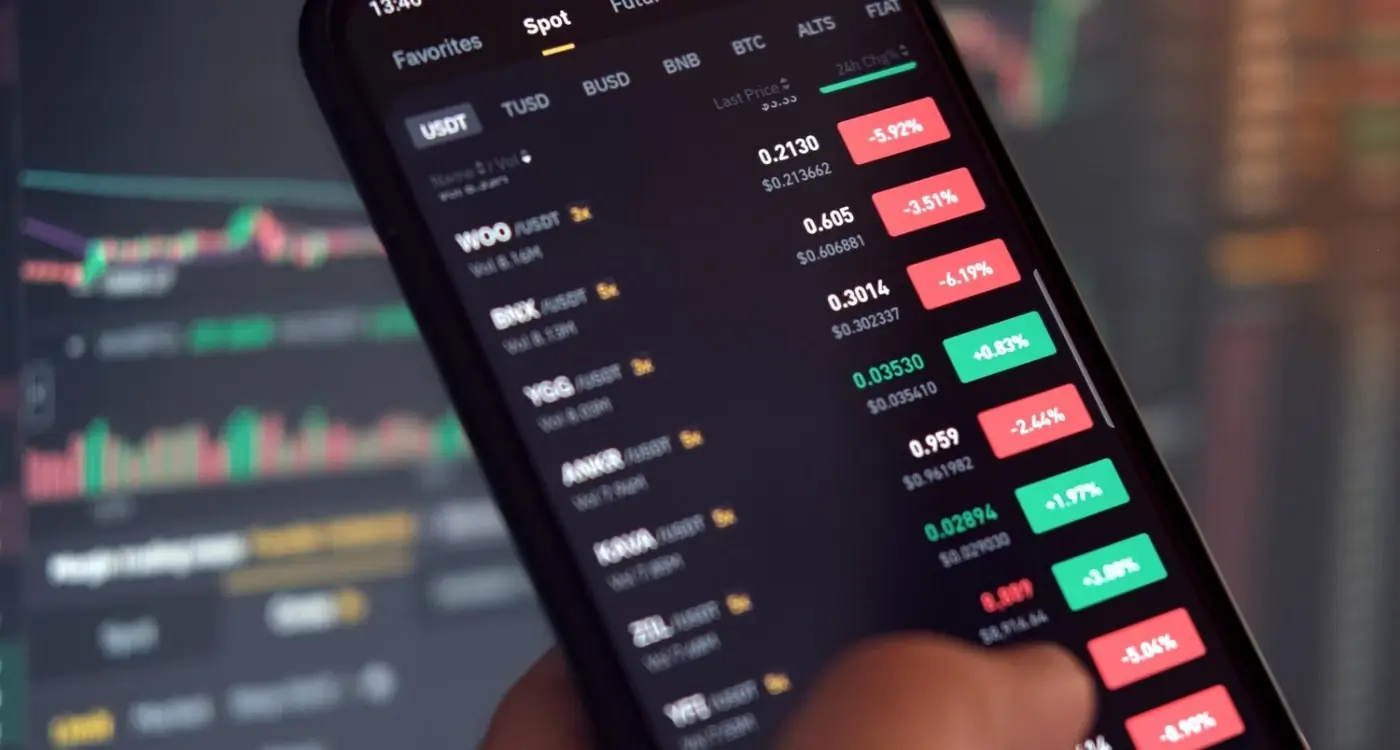 How Do Stock Trading Apps Compare in Build Costs?