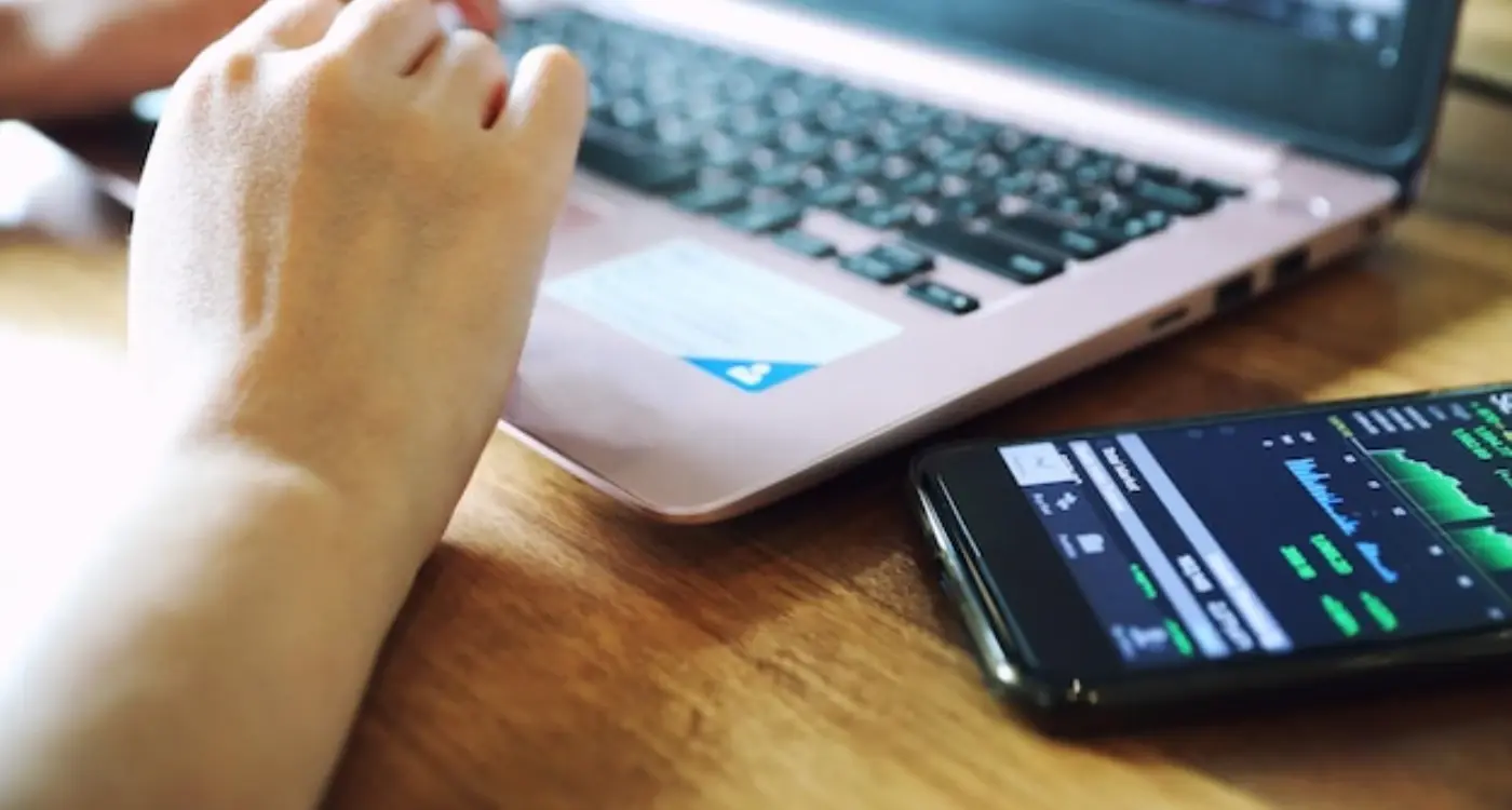 How Much Extra Do Real-Time Features Cost in Apps?