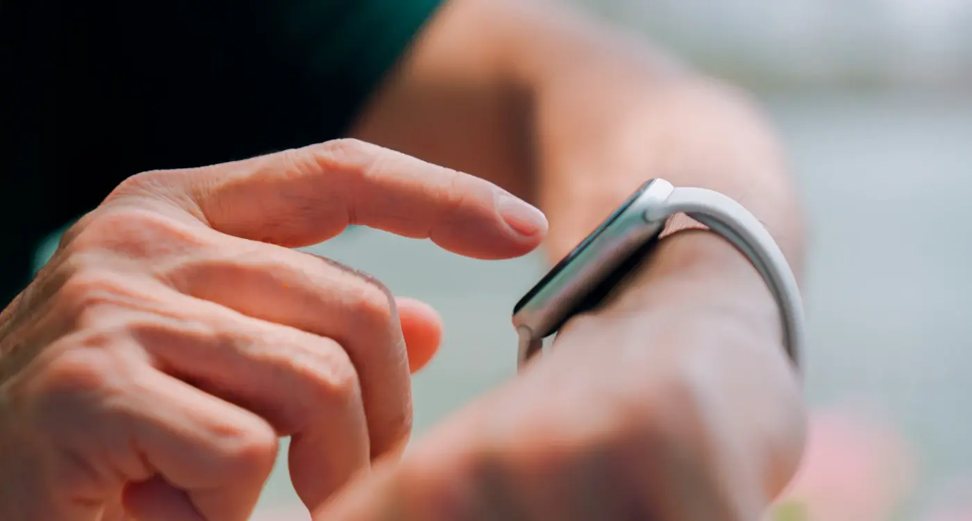 What's the Difference Between Android and Apple Watch App Development?